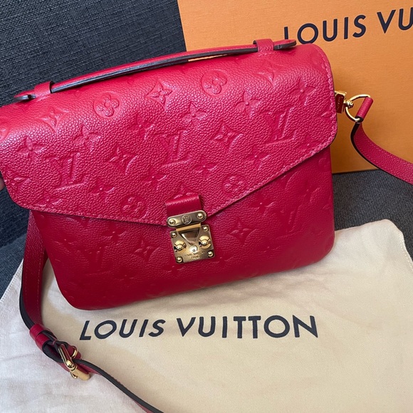 LOUIS VUITTON Metis Pochette Empreinte Leather Crossbody Bag Pink